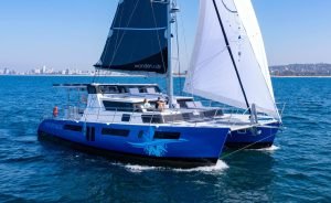 Majestic 530 hybrid sailing