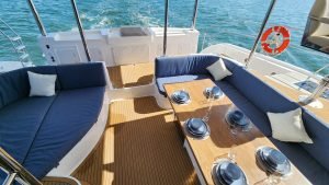 Majestic 530 cockpit and grill